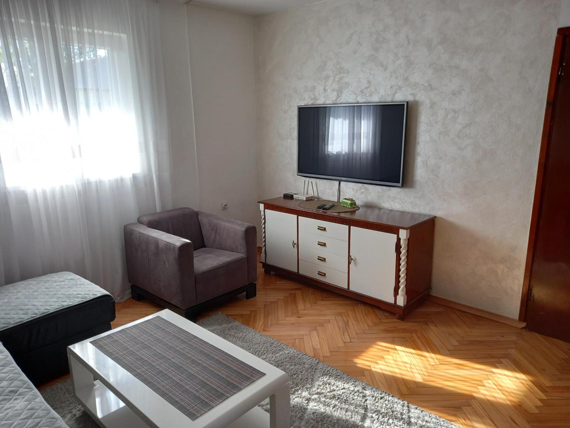 Stan U Maslinama Apartment Подгорица Екстериор снимка